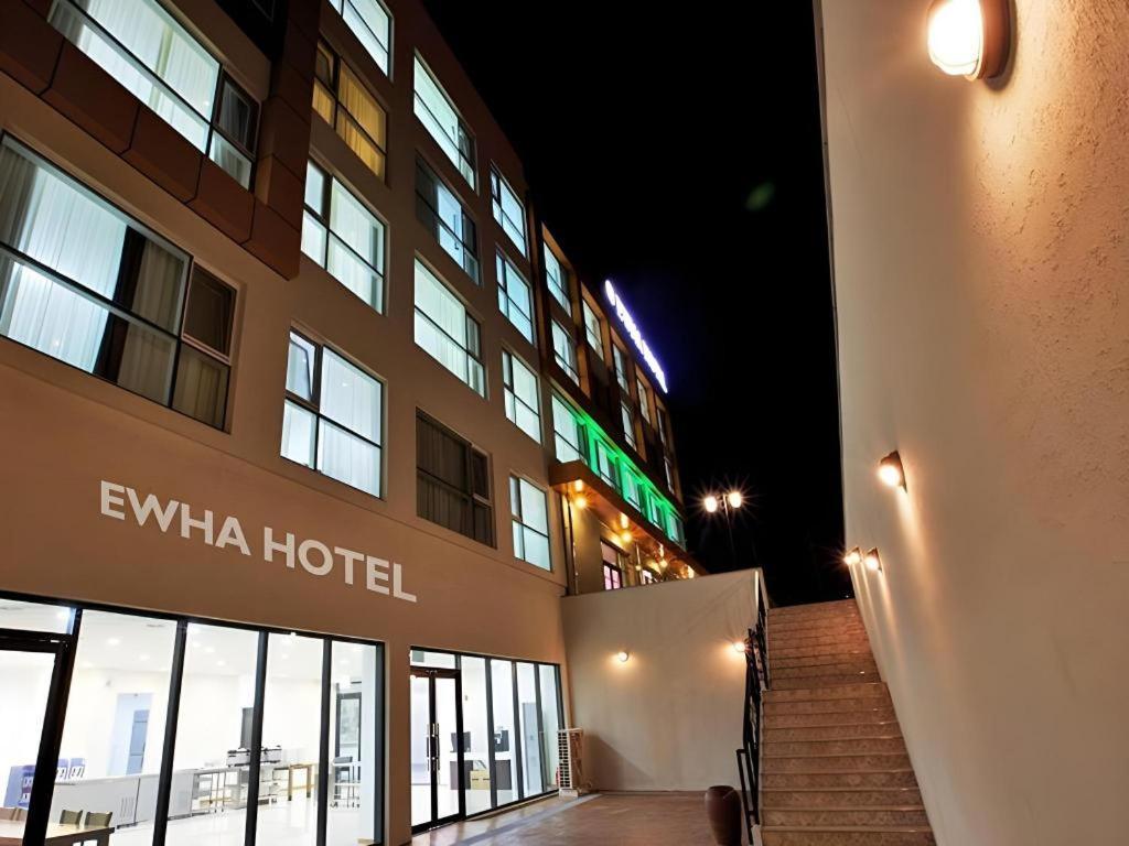 Ewha Hotel Czedżu Zewnętrze zdjęcie